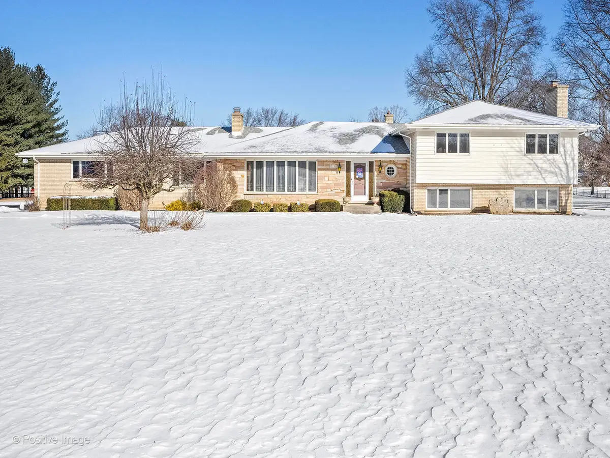 28W472 Cape Avenue, West Chicago, IL 60185 - Image #1