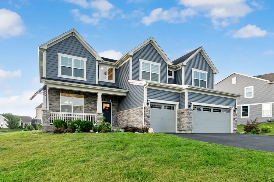 1009 Persimmon Court, Crystal Lake, IL 60012 - Image #3