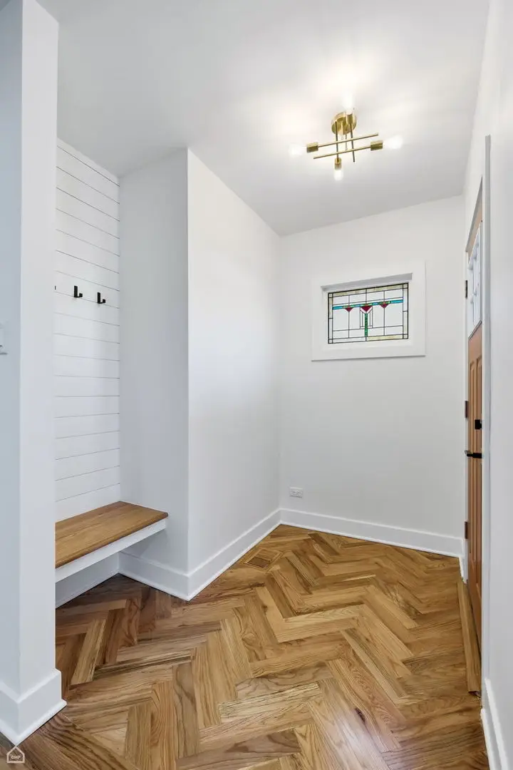 5525 W Berenice Avenue, Chicago, IL 60641 - Image #2