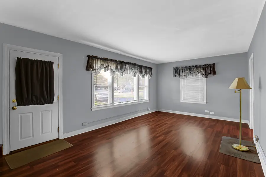 4320 W 99th Place, Oak Lawn, IL 60453 - Image #2