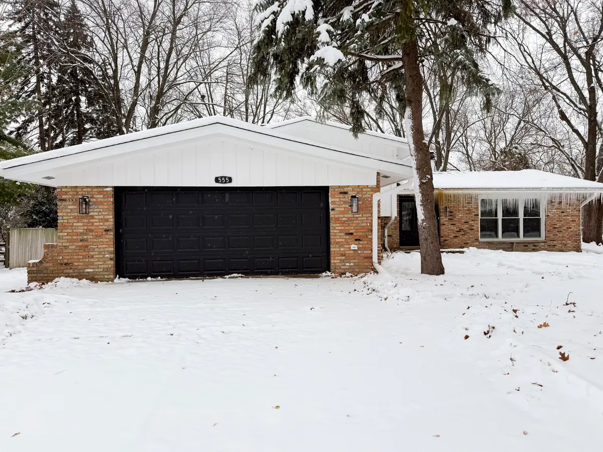 28W555 Leverenz Road, Naperville, IL 60564 - Image #1