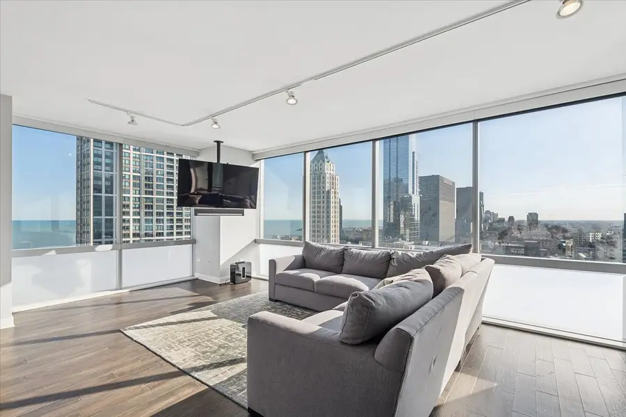 8 E Randolph Street #3004, Chicago, IL 60601 - Image #2