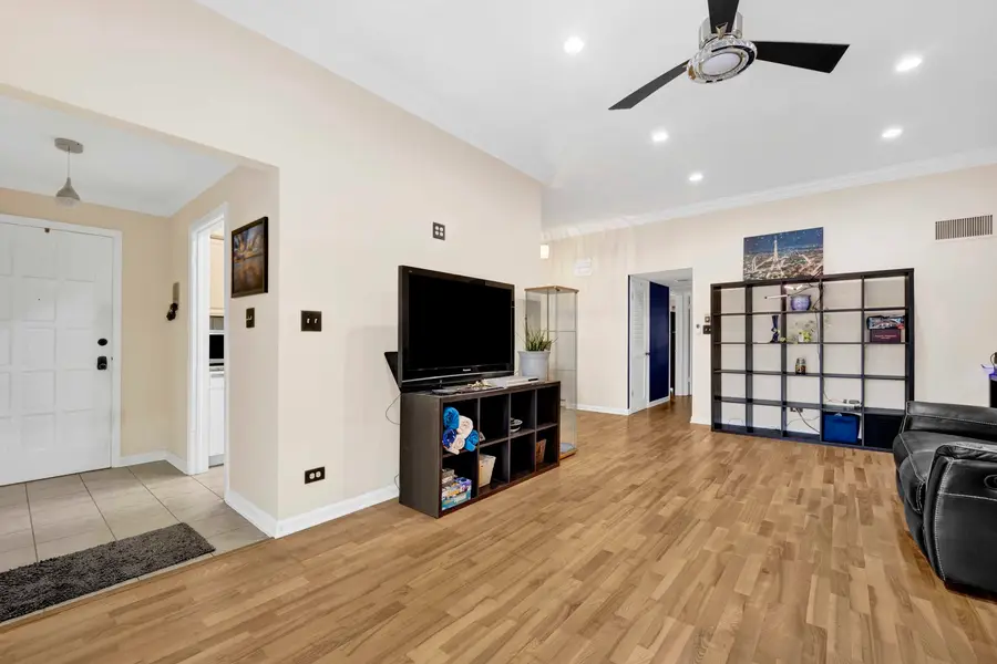 9804 S Karlov Avenue #D, Oak Lawn, IL 60453 - Image #3