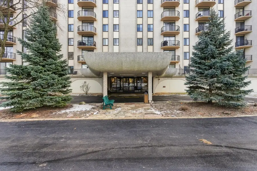 190 S Wood Dale Road #208, Wood Dale, IL 60191 - Image #3