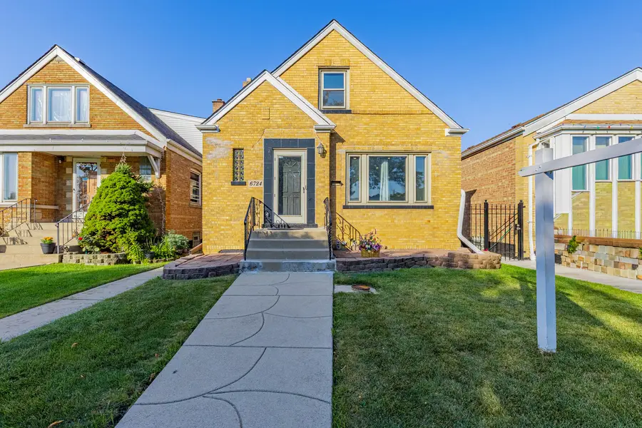 6724 S Kolin Avenue, Chicago, IL 60629 - Image #2