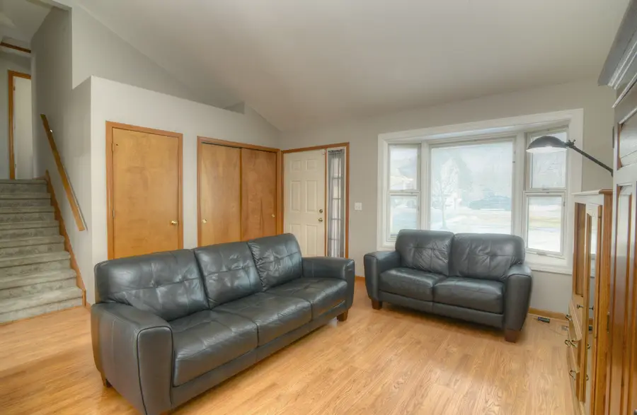 3S554 Virginia Avenue, Warrenville, IL 60555 - Image #2