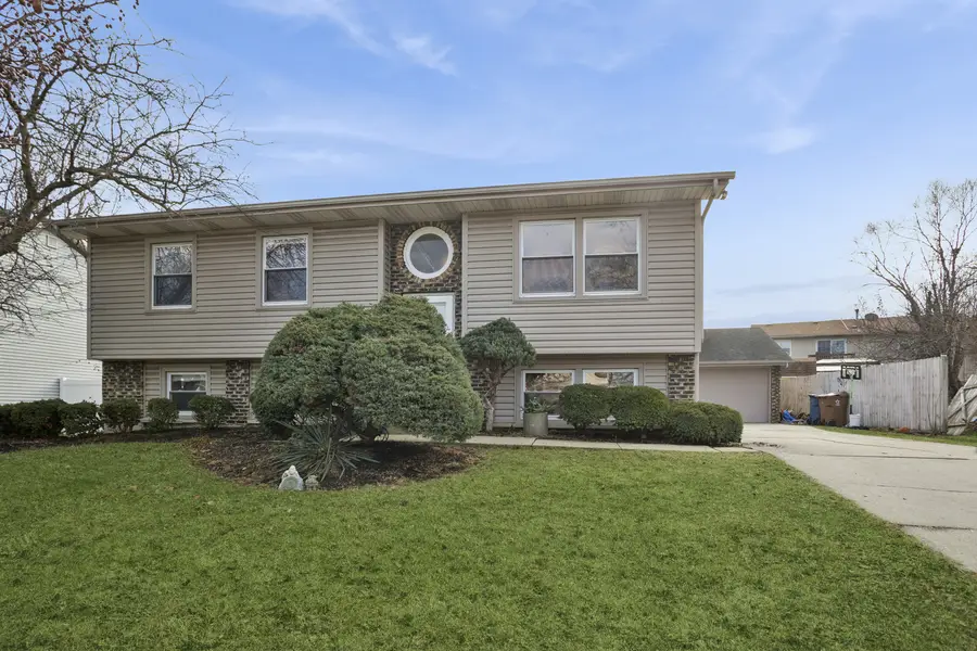33 Opal Avenue, Glendale Heights, IL 60139 - Image #2