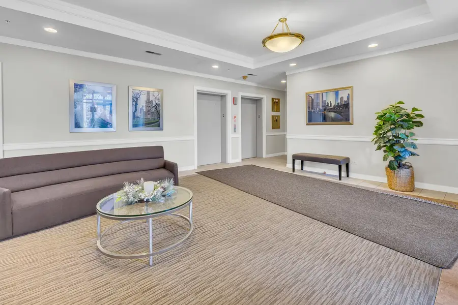 811 Chicago Avenue #308, Evanston, IL 60202 - #3