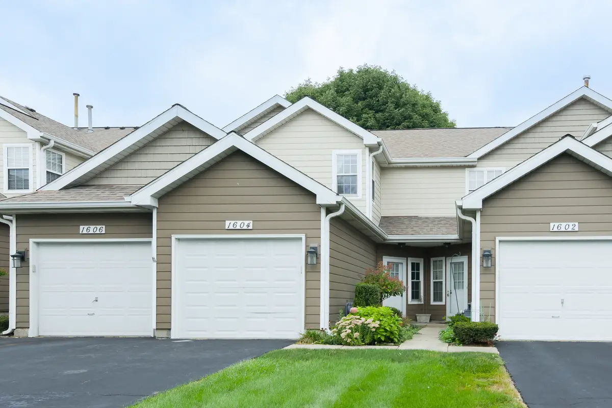 1604 Woodhaven Court #B, Mundelein, IL 60060 - #1