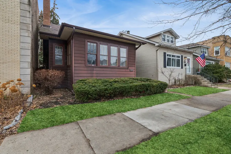 5626 N Miltimore Avenue, Chicago, IL 60646 - Image #2