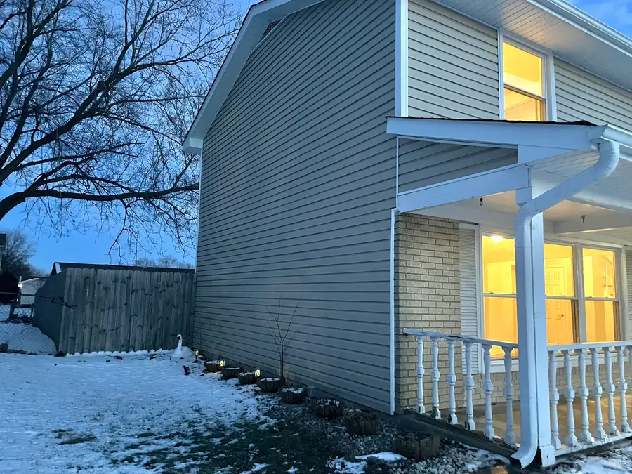 8217 N Carrolton Court, Hanover Park, IL 60133 - Image #3