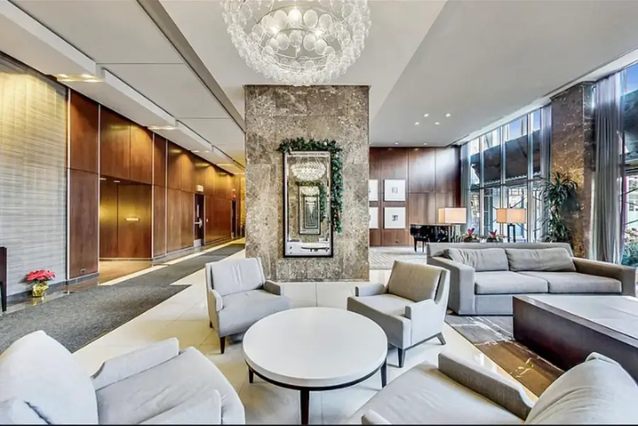 655 W Irving Park Road #3706, Chicago, IL 60613 - Image #2