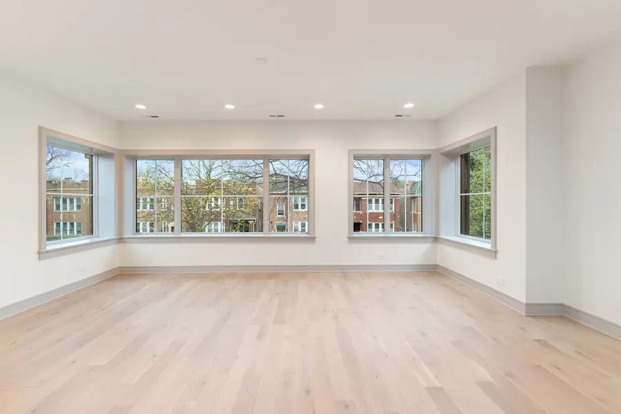 3317 N Avers Avenue, Chicago, IL 60618 - Image #3