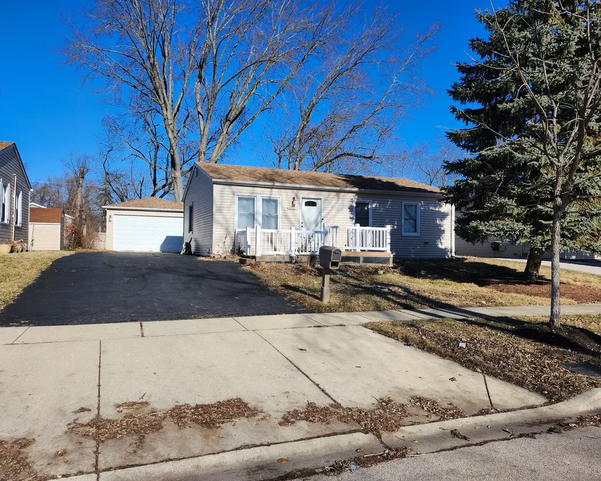 110 Cedar Circle, Streamwood, IL 60107 - Image #1