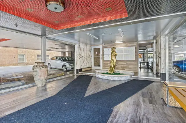 7540 N Ridge Boulevard #5D, Chicago, IL 60645 - Image #2