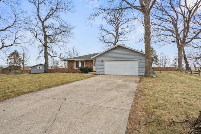 6709 N West Arrowhead Drive, Urbana, IL 61802 - Image #3