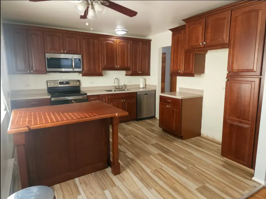 3321 Tulip Drive, Hazel Crest, IL 60429 - Image #3