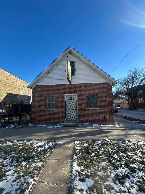 1001 N Springfield Avenue, Chicago, IL 60651