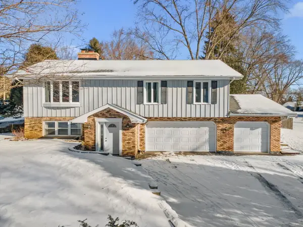 6116 Running Iron Drive, Crystal Lake, IL 60012