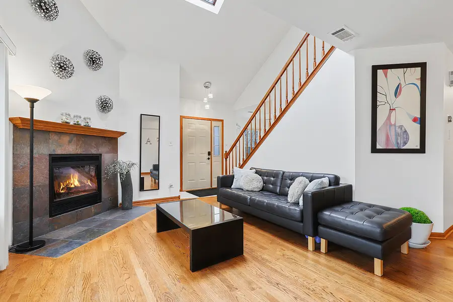 8076 Capra Trail, Darien, IL 60561 - Image #3