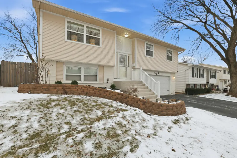 72 W Nevada Avenue, Glendale Heights, IL 60139 - Image #2
