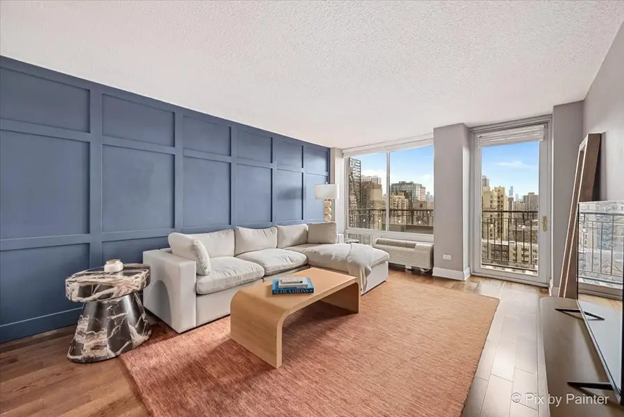 450 W Briar Place #13D, Chicago, IL 60657 - Image #2