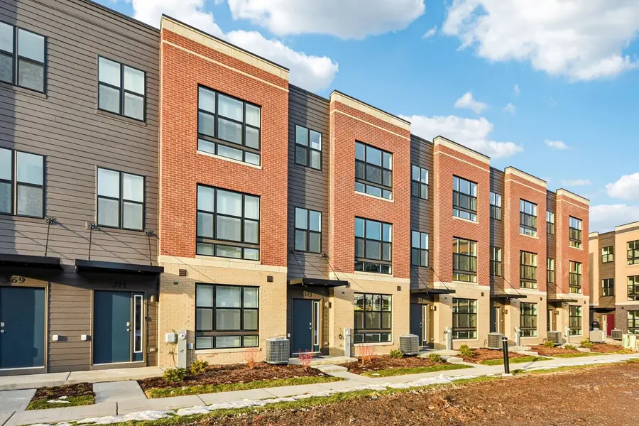 373 Summit Circle, Lombard, IL 60148 - Image #2