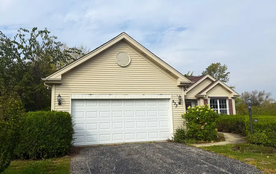 533 Farmhill Circle, Wauconda, IL 60084 - Image #2
