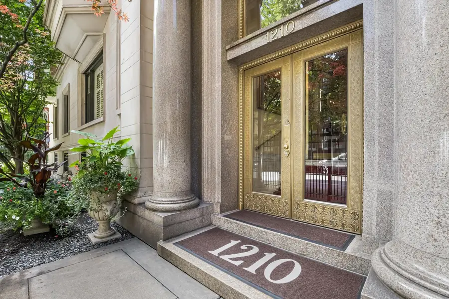 1210 N Astor Street #1A, Chicago, IL 60610 - Image #2