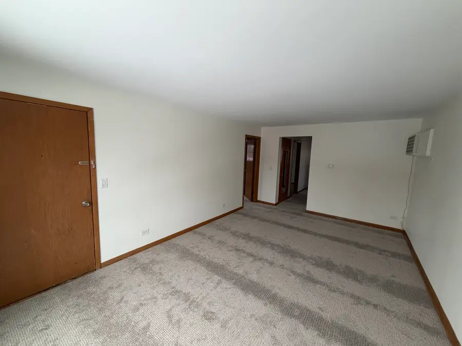 1980 Howard Avenue, Des Plaines, IL 60018 - Image #2