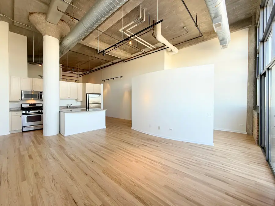 900 N Kingsbury Street #942, Chicago, IL 60610 - Image #2