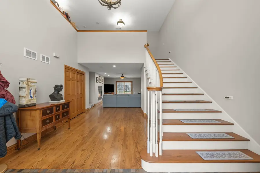 393 E 16th Place, Lombard, IL 60148 - Image #2