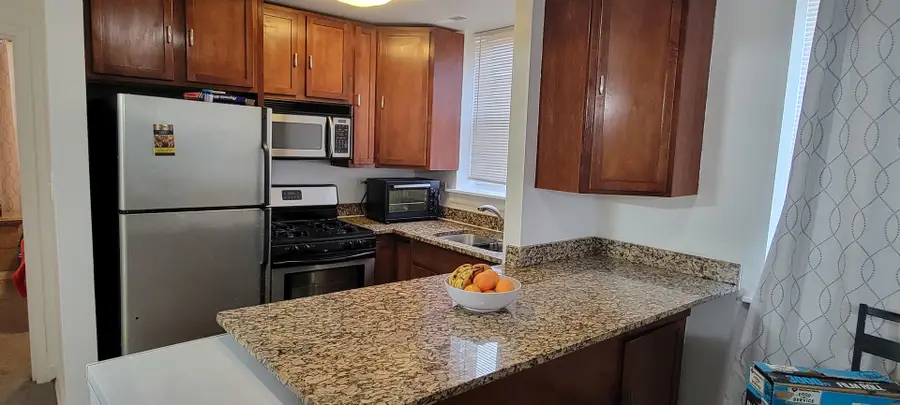 2501 W Touhy Avenue #107, Chicago, IL 60645 - Image #3