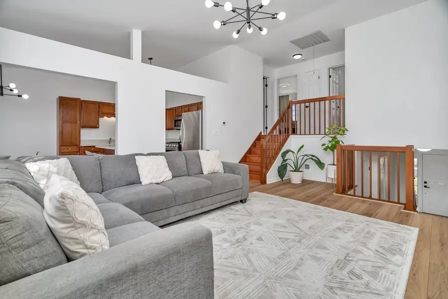 16636 Winding Creek Road, Plainfield, IL 60586 - Image #3