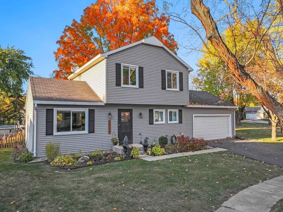 1717 Drake Court, Naperville, IL 60565 - Image #2