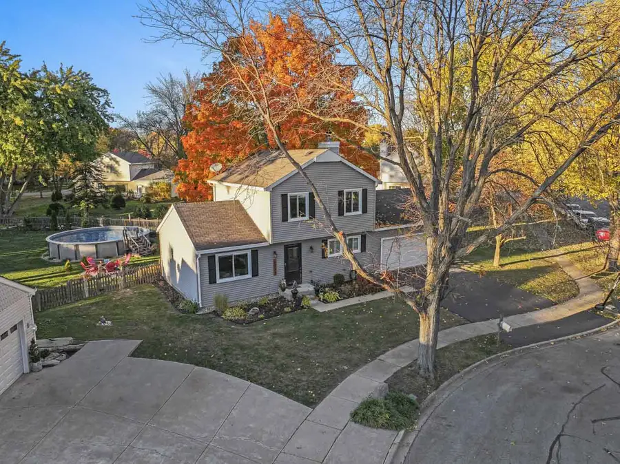 1717 Drake Court, Naperville, IL 60565 - Image #3