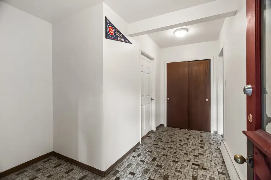 4028 W Waveland Avenue, Chicago, IL 60641 - Image #2