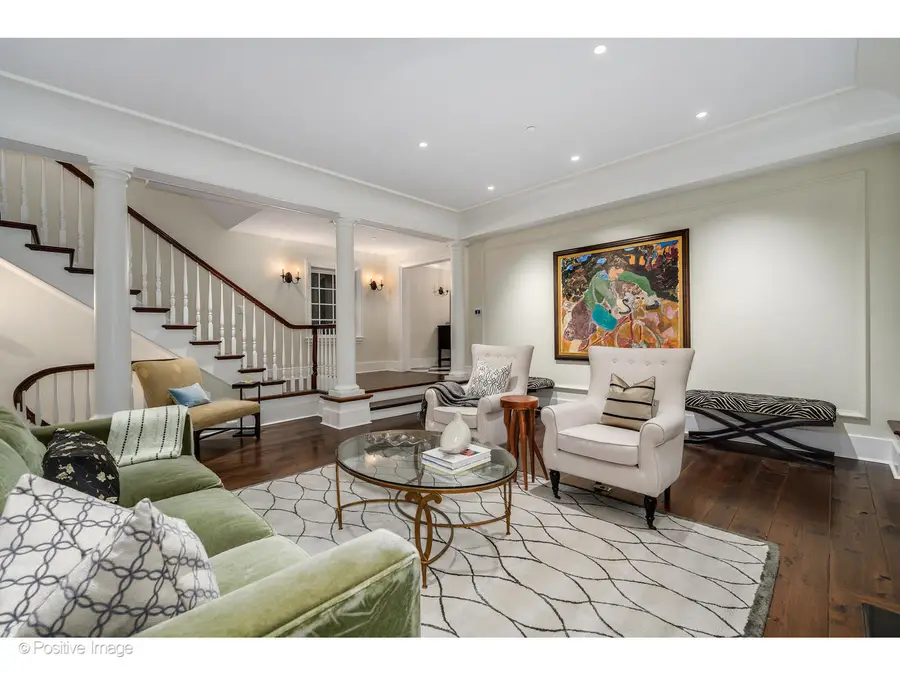 446 W Huron Street, Chicago, IL 60654 - Image #3