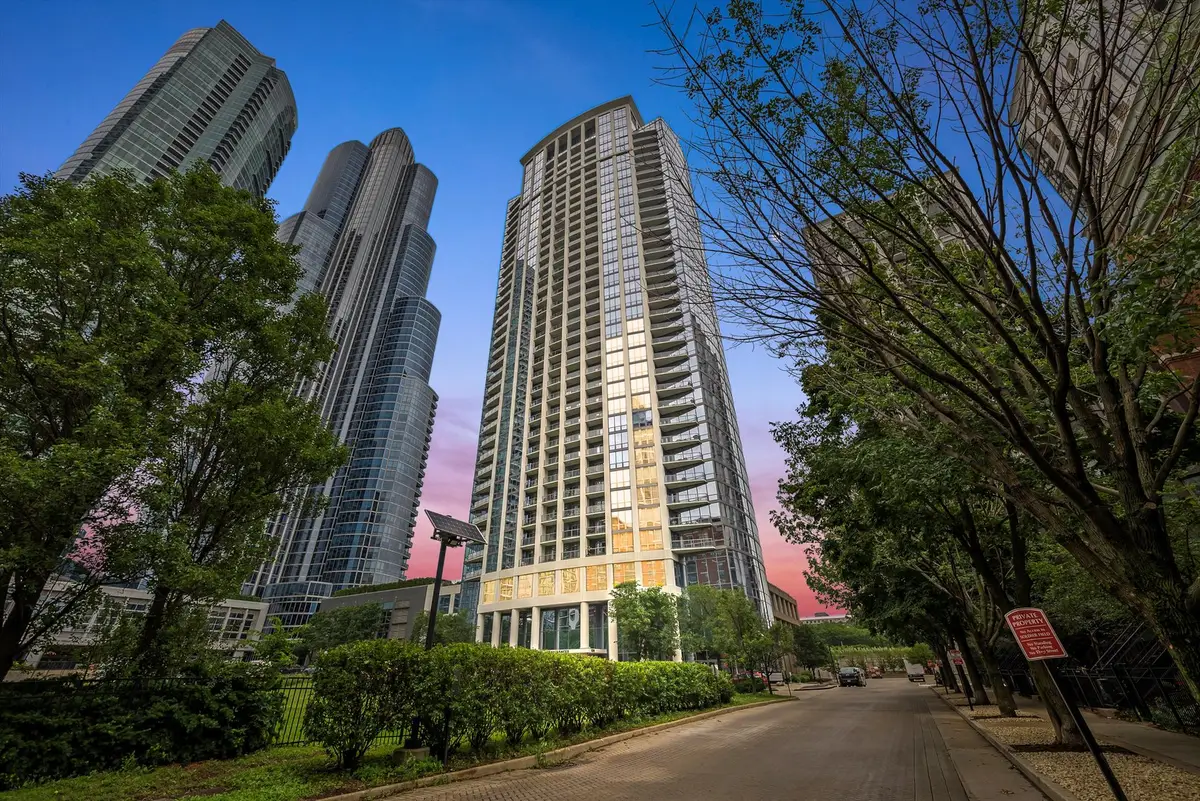 1235 S Prairie Avenue #2406, Chicago, IL 60605 - Image #1