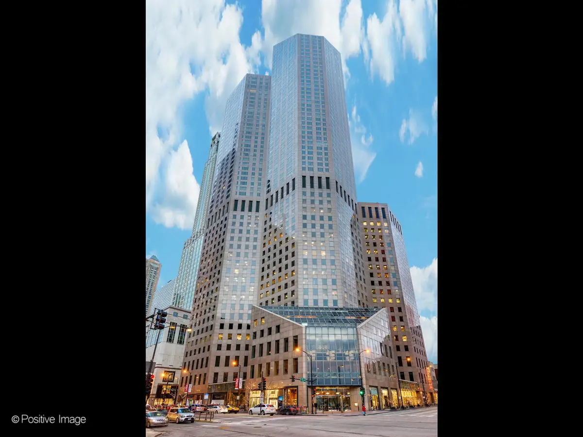 950 N Michigan Avenue #2305, Chicago, IL 60611 - Image #1