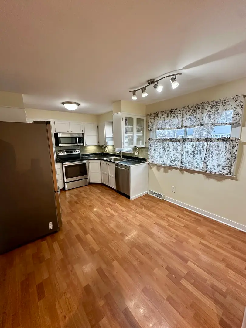 305 W Miller Road, Sterling, IL 61081 - Image #3