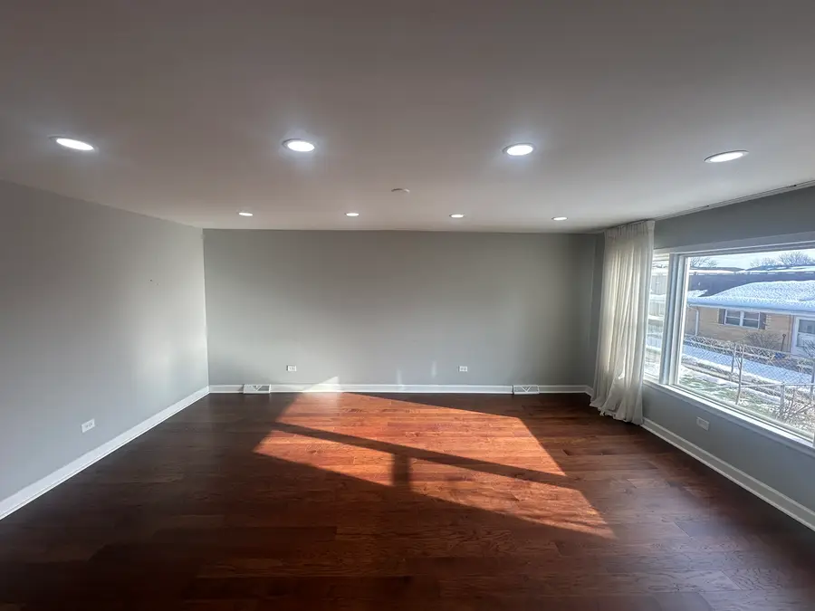 9485 Sumac Road #F, Des Plaines, IL 60016 - Image #3