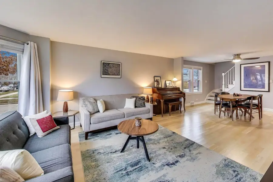 6059 N Tripp Avenue, Chicago, IL 60646 - Image #3