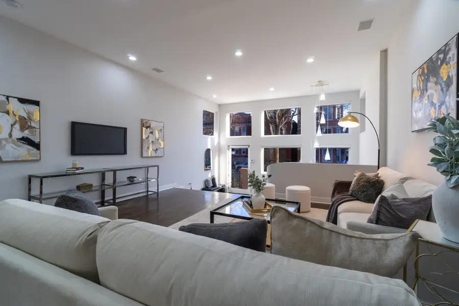 908 N Winchester Avenue, Chicago, IL 60622 - Image #3