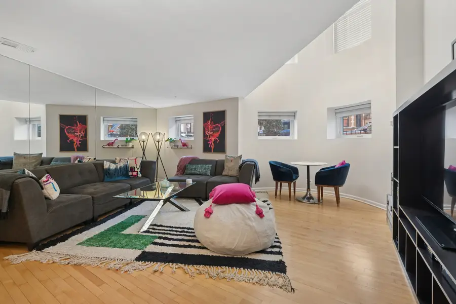 700 W Cornelia Avenue #1E, Chicago, IL 60657 - Image #3