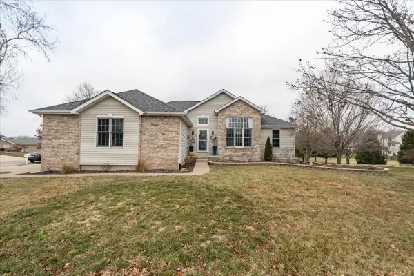 901 Barbara Drive, Heyworth, IL 61745
