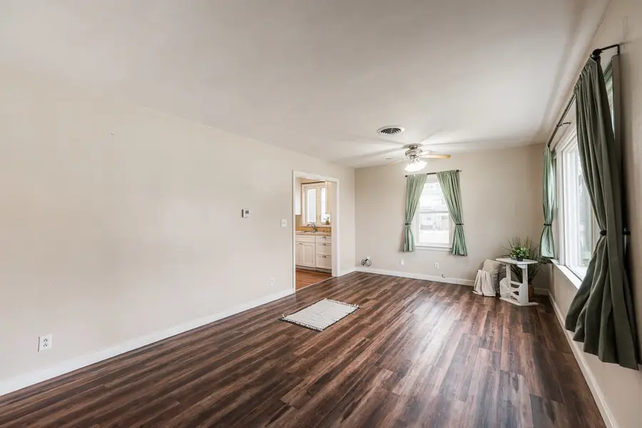 210 S Malta Road, Malta, IL 60150 - Image #2