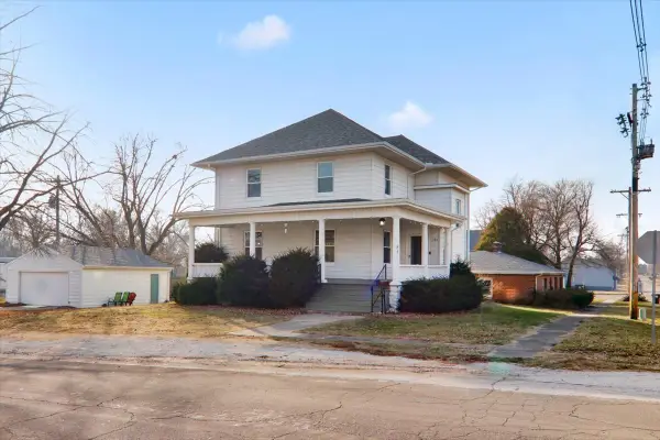 201 S Main Street, Leroy, IL 61752