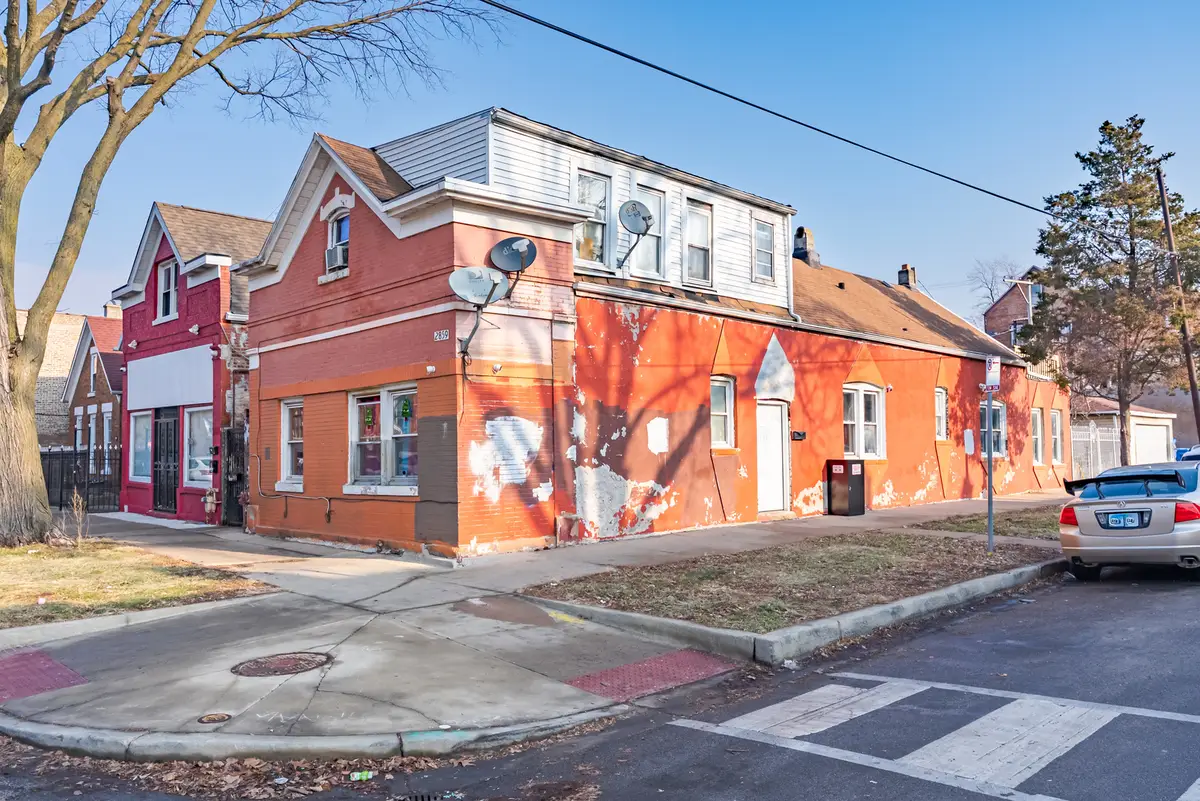2859 S Homan Avenue, Chicago, IL 60623 - Image #1