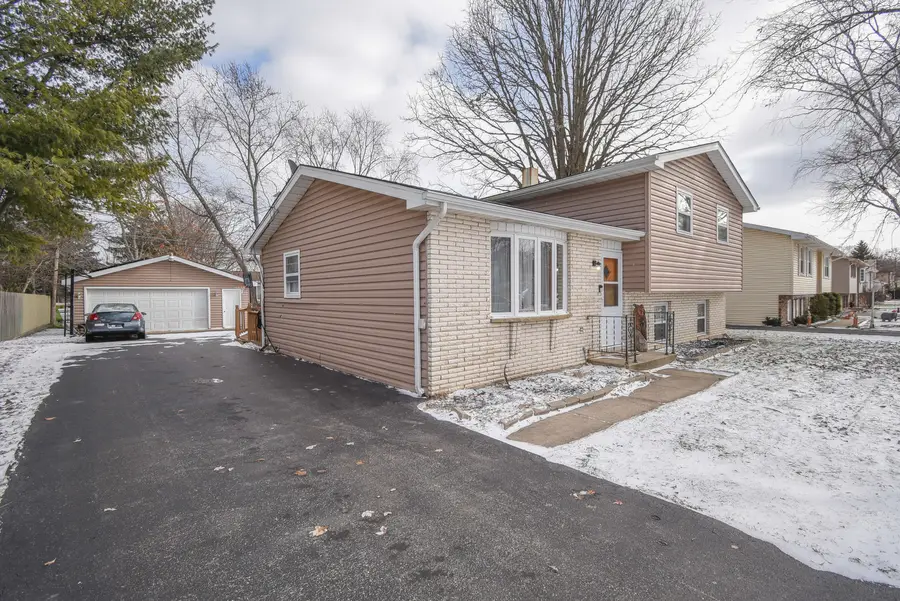 38169 N North Shore Avenue, Beach Park, IL 60087 - Image #2